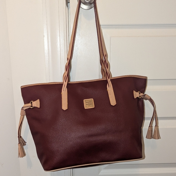 Dooney & Bourke Tote - Picture 1 of 9